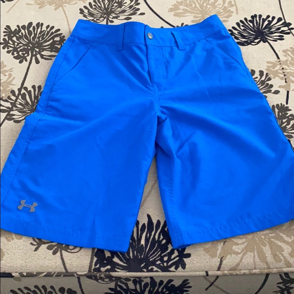 Boys youth golf shorts size 14 under armour